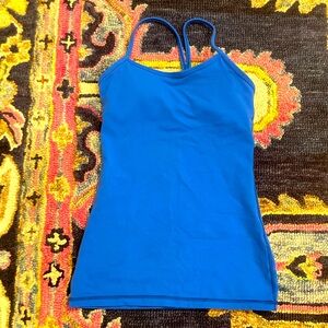 LULULEMON POWER Y TANK 6? 4?